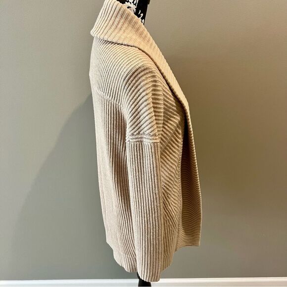 BANANA REPUBLIC Camel Cardigan Wool Blend Heavy Weight Oversized Size Medium - Picture 5 of 7